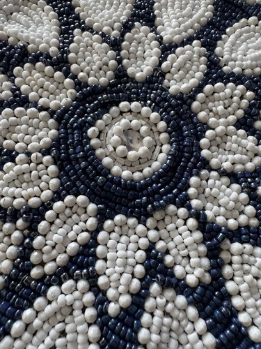 Beaded table mat - mat, round